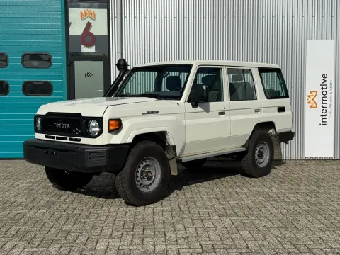 HZJ 76 (4)