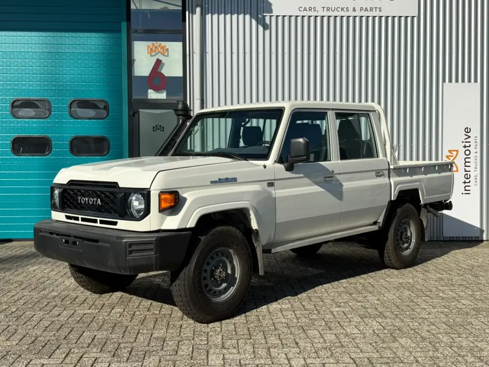 HZJ 79 DC (1)